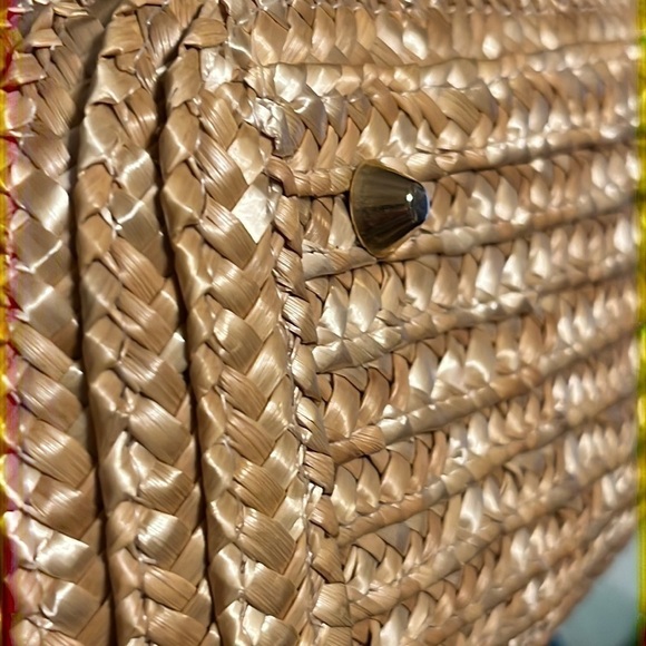 Putu by J MacLear straw bag tortoise ring handles and stripe cotton lining - Picture 8 of 9